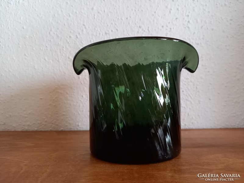Retro poison green glass vase