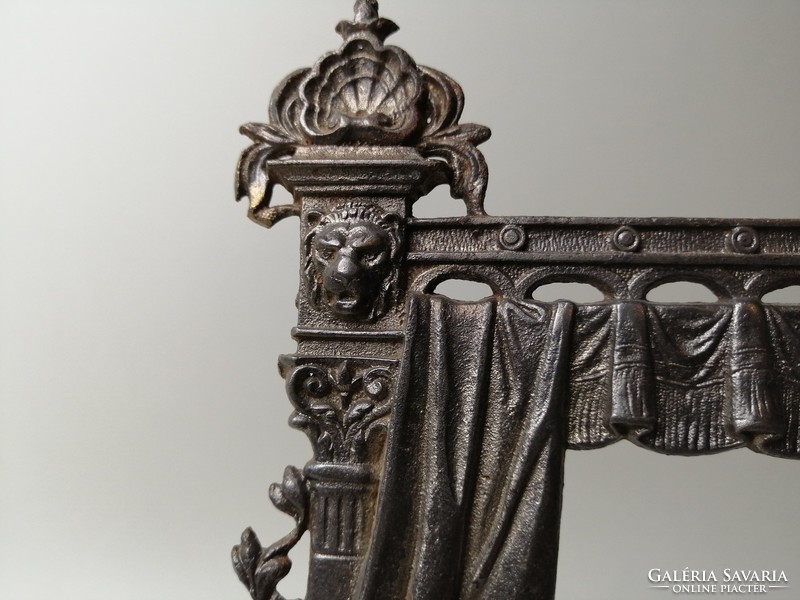 Coat of arms neo-renaissance cast iron photo frame 1880k