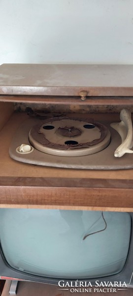 Antique wooden box turntable