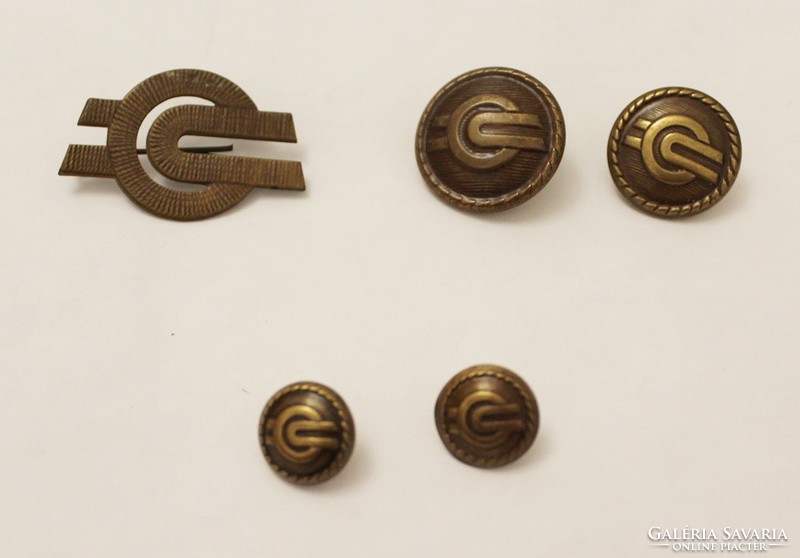 Old railway buttons and badges or badges