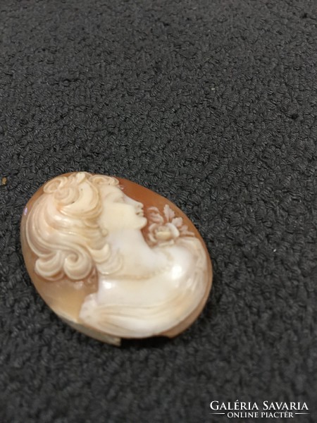 Cameo made meticulously from antique shells!