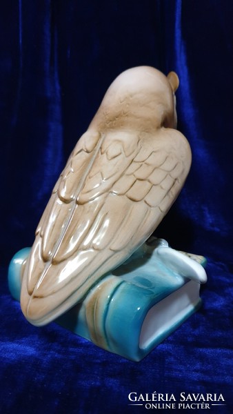 Original Zolnay porcelain owl marked with a 17cm high five-tower seal