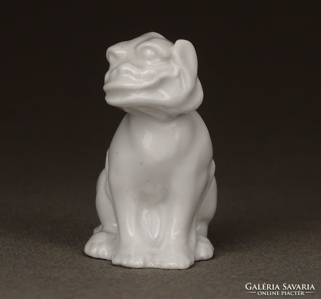 1E336 rosenthal white porcelain fo dog sculpture