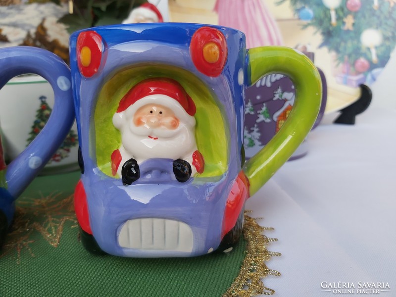 Beautiful Christmas Santa siaki mugs collector beauty, nostalgia piece