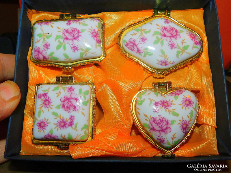 Pink Rose Floral Chinese Porcelain 4-Piece Jewelry Set