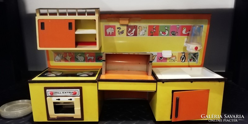 Plate kitchen, toy kitchen from the 70's and 80's