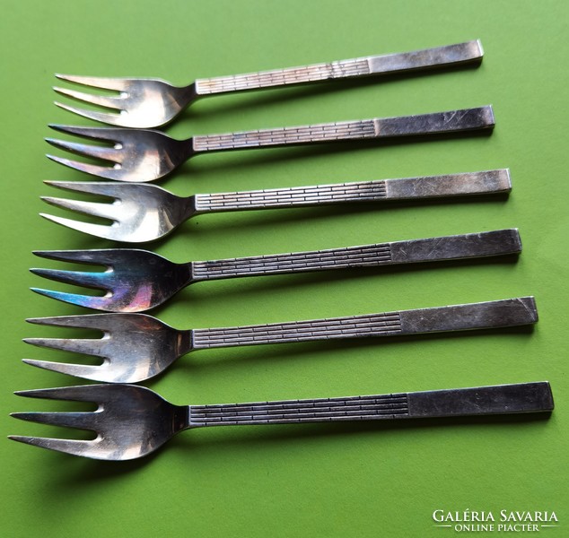 Vintage wilkens 90 silver plated art deco cake forks