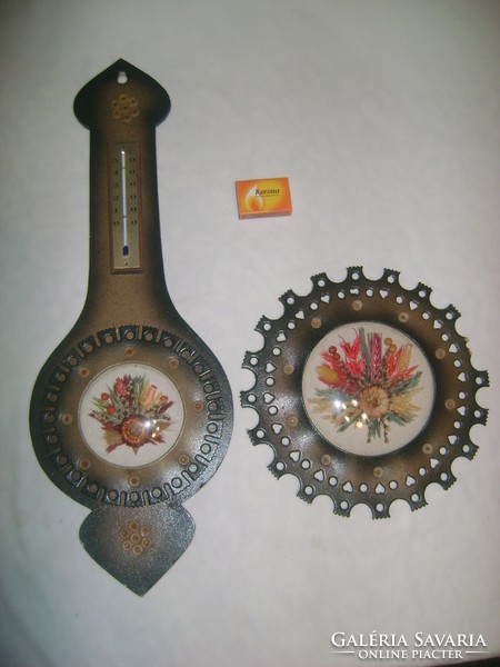 Wall thermometer and wall decoration set made of leather