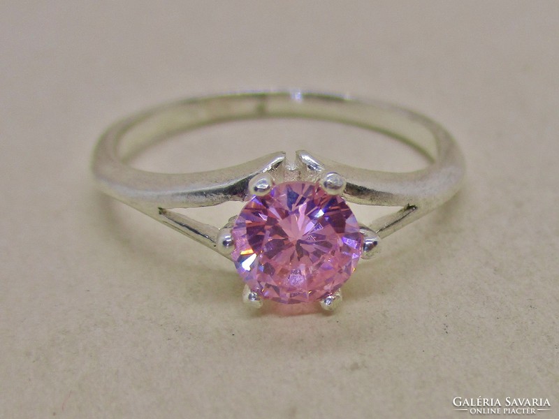 Gyönyörű  ezüst gyűrű rózsaszín cirkónia kővel