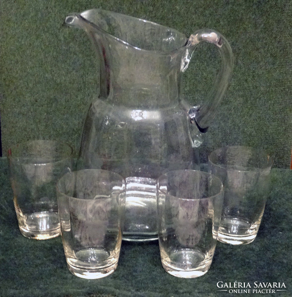 Old glass glasses with water + wine spout
