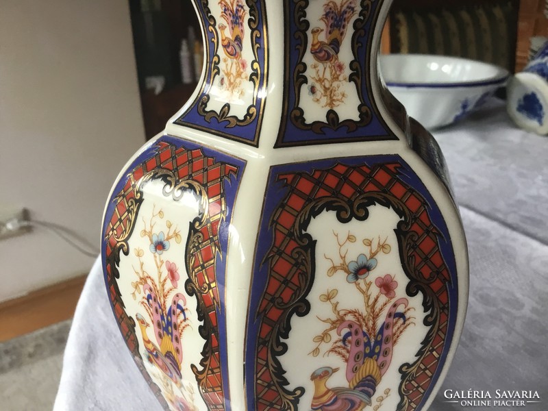 Vase, b. & G. Made in italy, 21 centimeter, bird vase