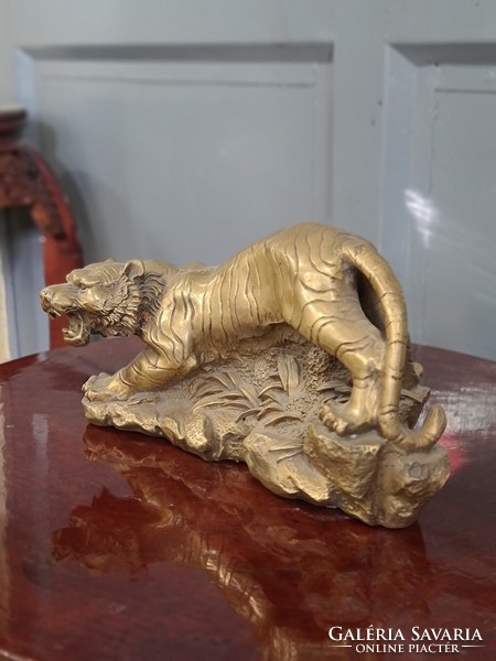 Antik kínak tigris állatjegy szobor
