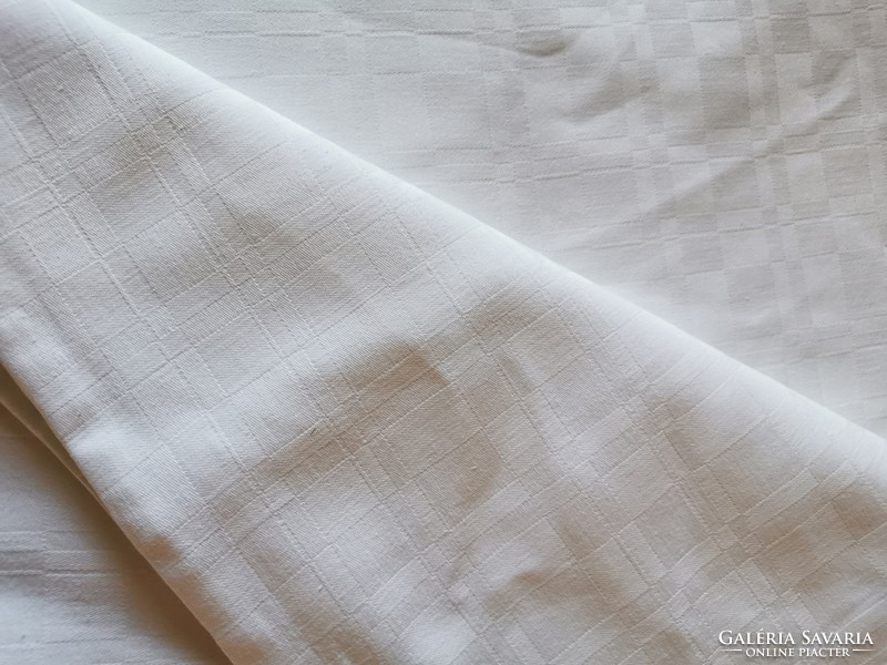 Hófehér damaszt paplanhuzat, önmagában mintás
