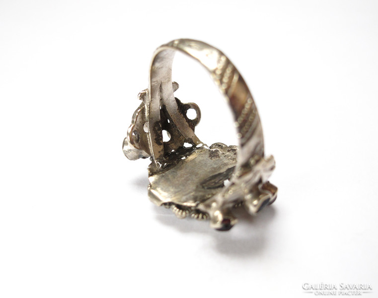 Antik ezüst gyűrű, sérült.