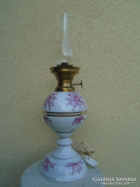 Antik Hollóházi porcelán asztali lámpa petroleum lámpa megoldással igazi kuriózum nagy méretű 56 cm