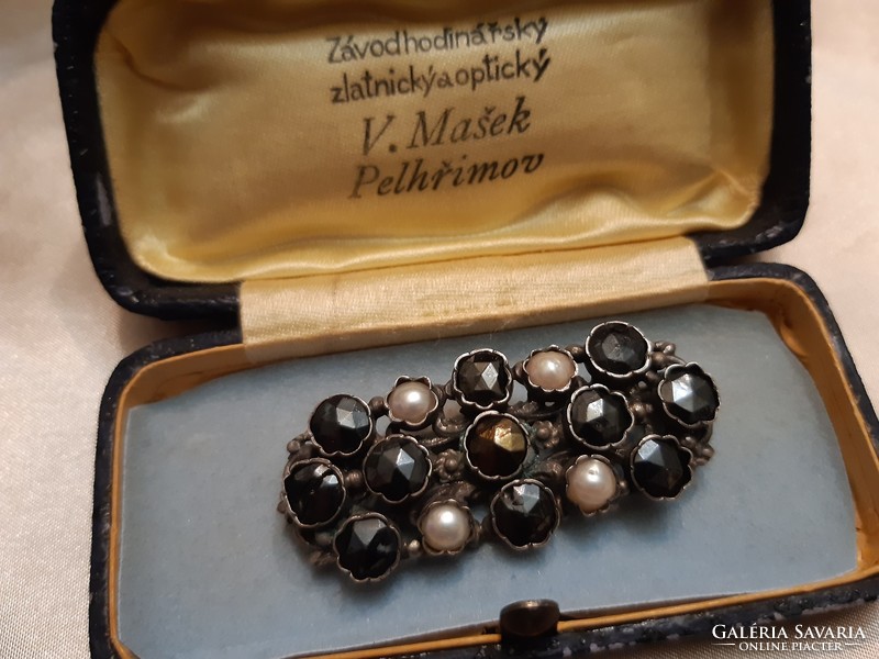 Antique goldsmith's silver brooch pearl-obsidian 1890. Year
