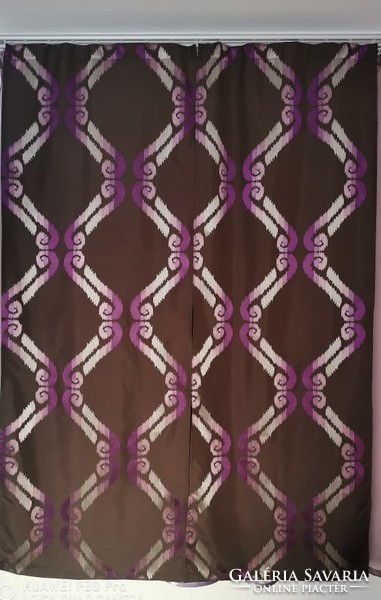Purple variable special curtain set