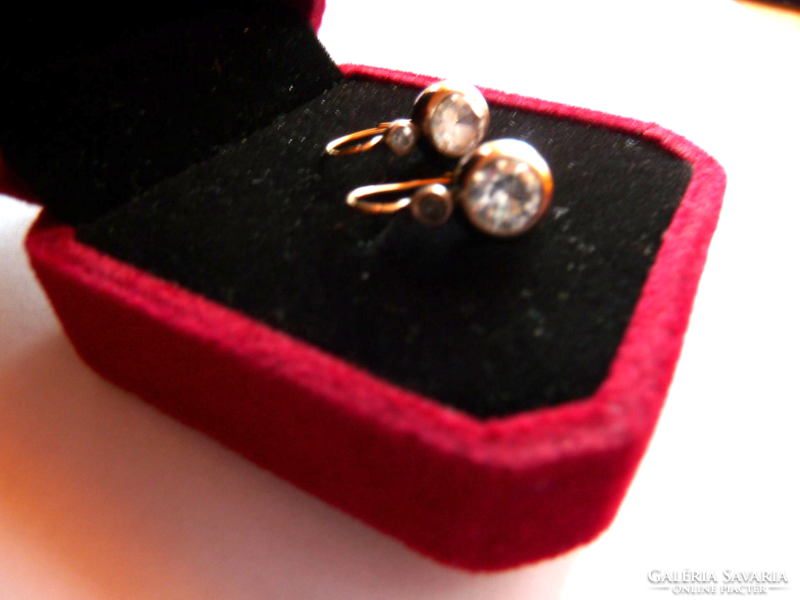 14K buton earrings with fiery sapphire stones