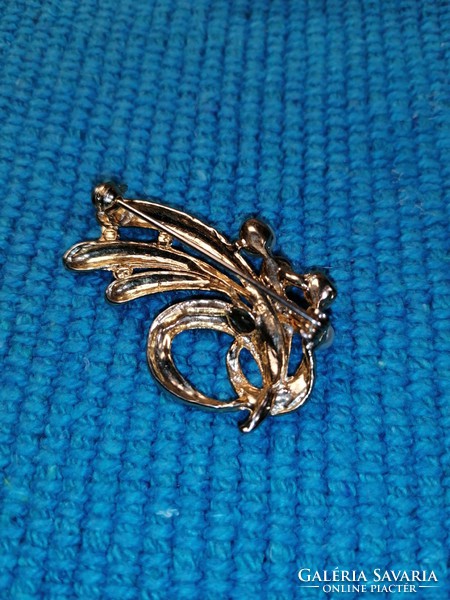 Old brooch with pearls (102)