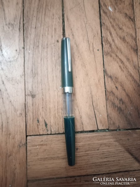 Classic Green-Silver Ink Absorbent Chinese Tung 717 Fountain Pen from the 1980s