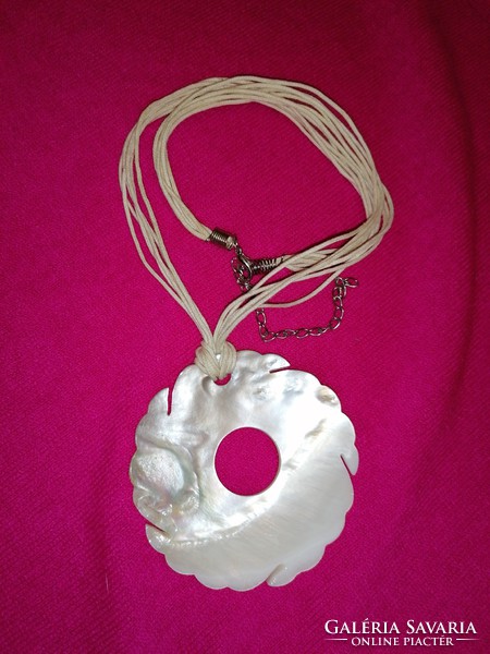 Mother of pearl pendant (33)