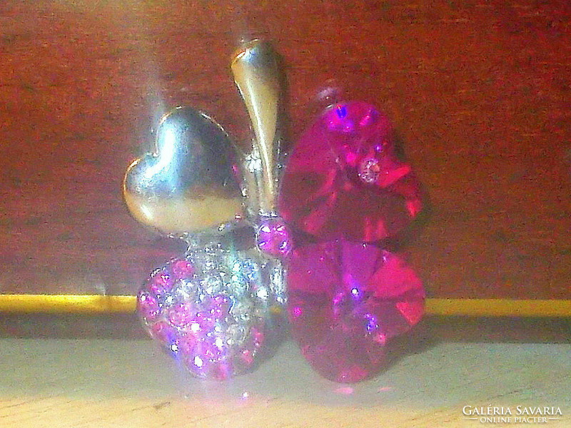 Raspberry colored lucky - heart - clover crystal Tibetan silver pendant