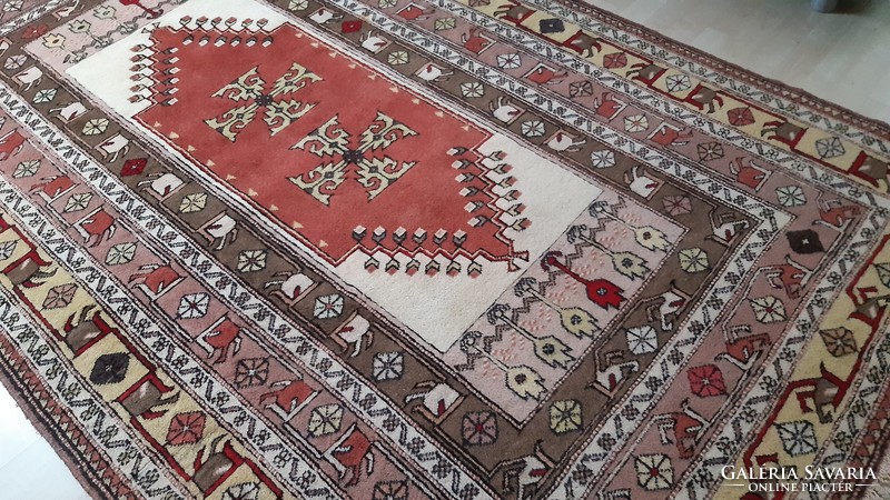 Kézi csomózású Ladik szőnyeg Törökországból