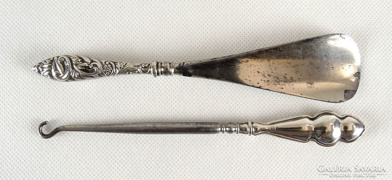 1A933 Antique silver shoehorn and shoe button