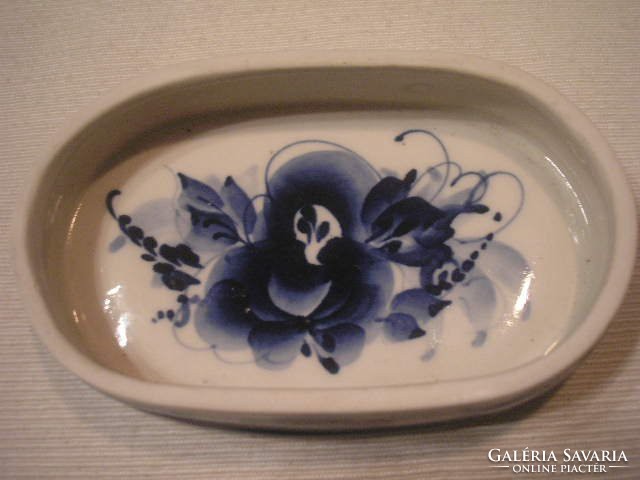 N17 soap holder antique porcelain marked 11 x 6.5 Cm for sale in good condition can be given as a gift at a discounted price