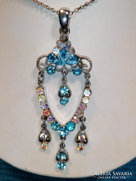 Blue and iridescent rhinestone pendant (73)