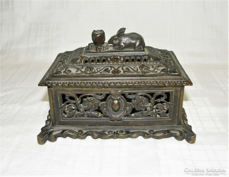 Antique openwork patterned bronze box - jewelry holder - bunny pliers