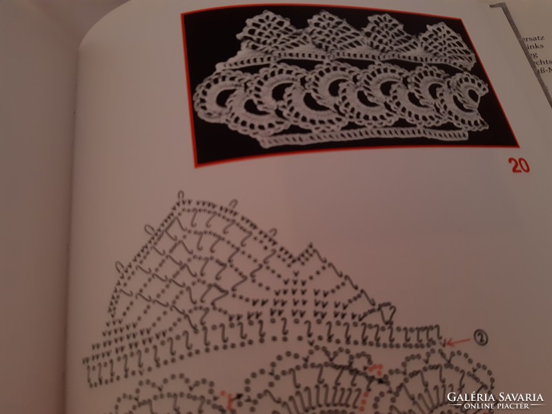 2 crochet pattern books in German