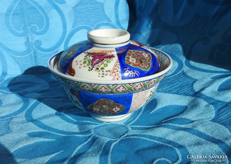 Japán kézzel festett Ming stílusú jelzett fedeles tároló - bonbonier / asztalközép