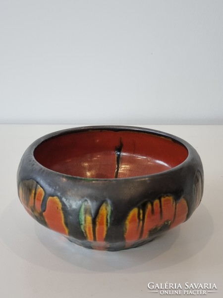 Decorative, glazed handicraft ceramic bowl
