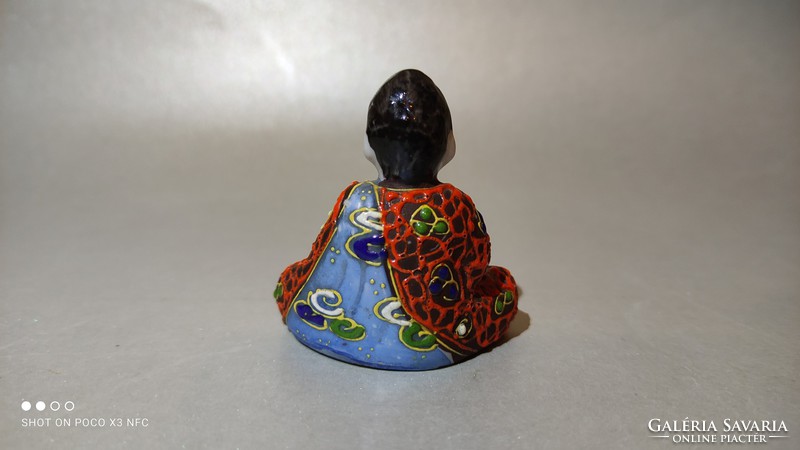 Jelzett mini porcelán satsuma buddha figura