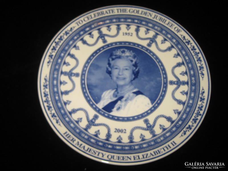 II. Queen Elizabeth of England, commemorative plate, Wedgwood, from well-known porcelain, 22.5 cm