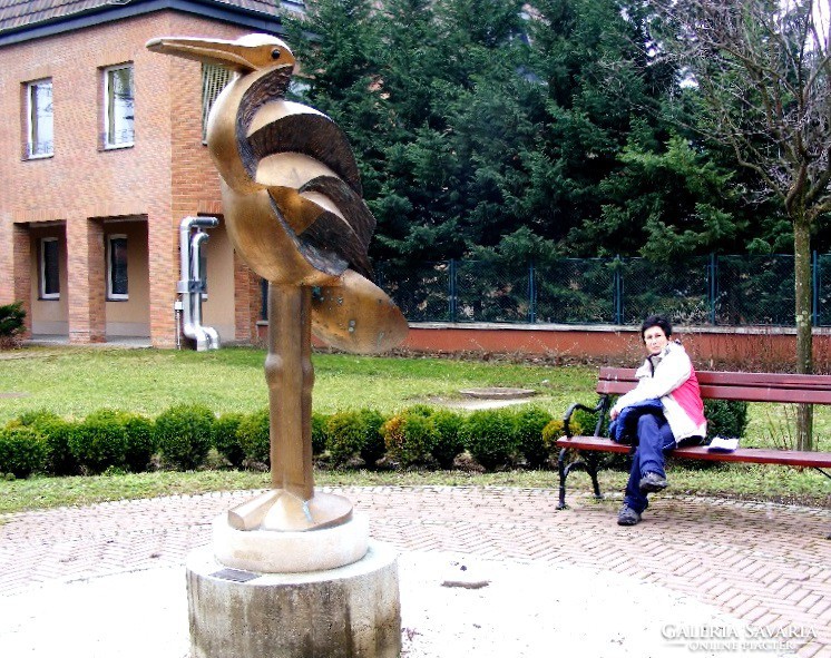 Rajki László (1939): Nagy madár, 1975 - köztéri szobor kisplasztika változata