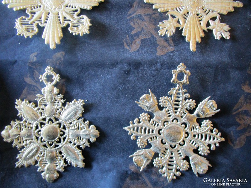 Pressed embossed papyrus Christmas tree ornament set with 6 gold Christmas stars