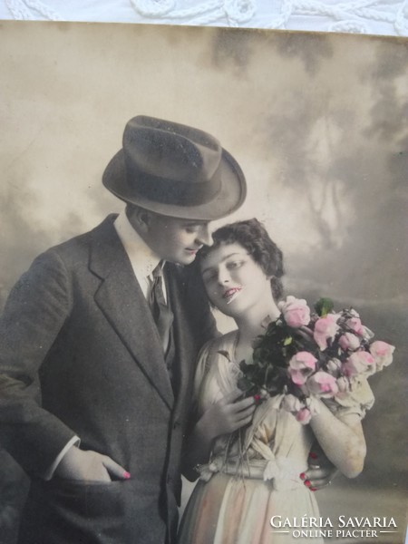 Antik francia kézzel színezett fotólap/képeslap, romantikus, szerelmes pár, 1918