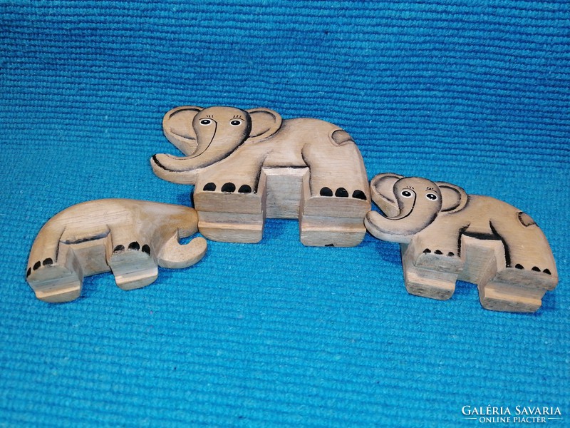 Indian wooden elephants (121)