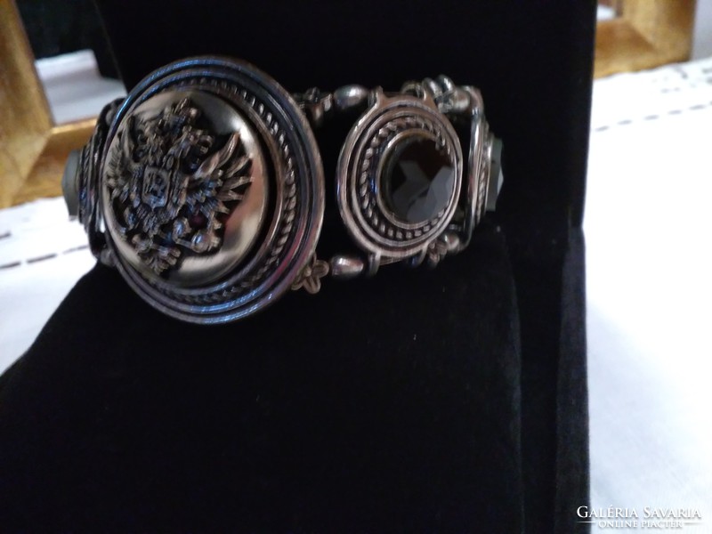 Goldsmith bracelet with Austrian ornament uniform button