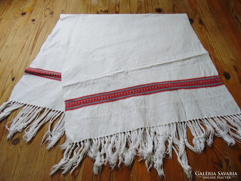 Old folk linen towel or tablecloth 44 x 88 cm. + Rojt