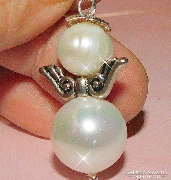 Off-white shell pearl pearl and real pearl halo angel pendant