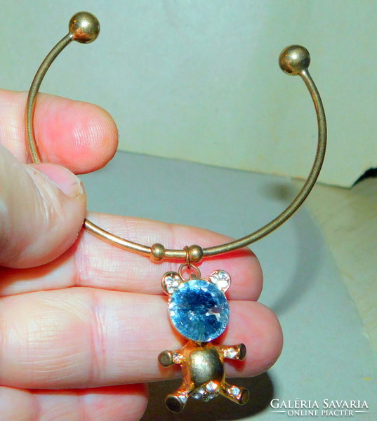 Gilded bracelet with crystal teddy bear pendant