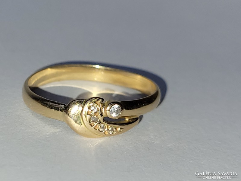Gold 14 carat buton socket brilliant stone ring
