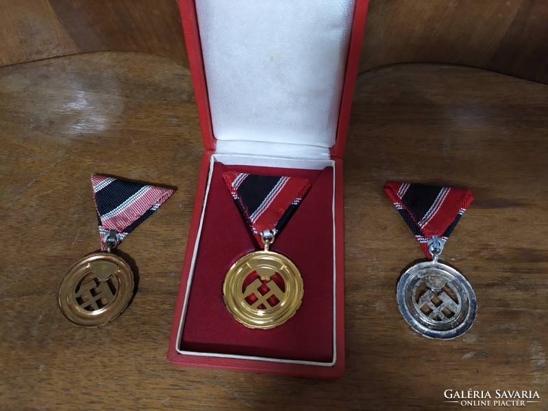 Miner Medal Series Gold, Silver, Bronze