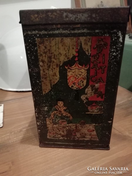 Tin box with Chinese pattern and Budafok inscription, front of the 20th century