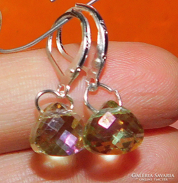 Sparkling shiny polished drop crystal earrings