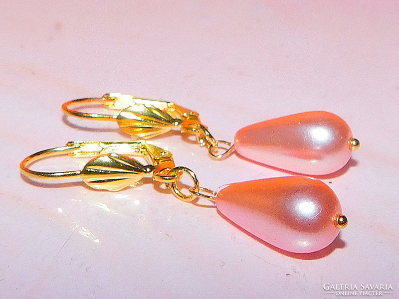 Pink gold shell earrings with pearl drop pearls