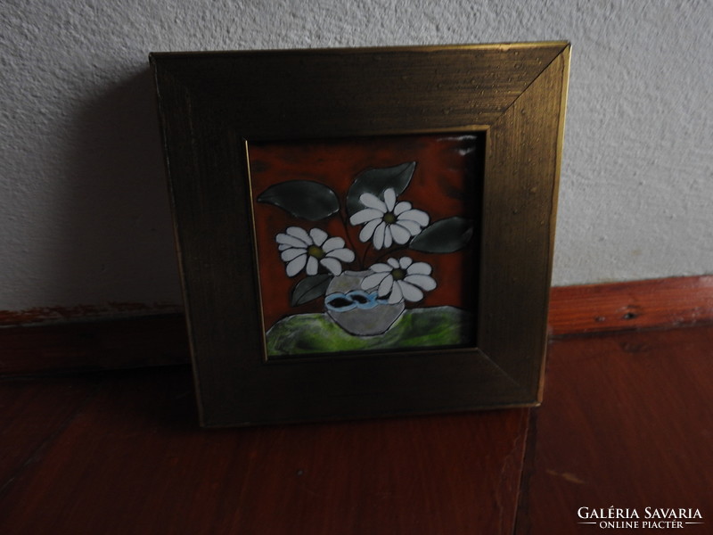White daisies: daisies - flower still life with fire enamel